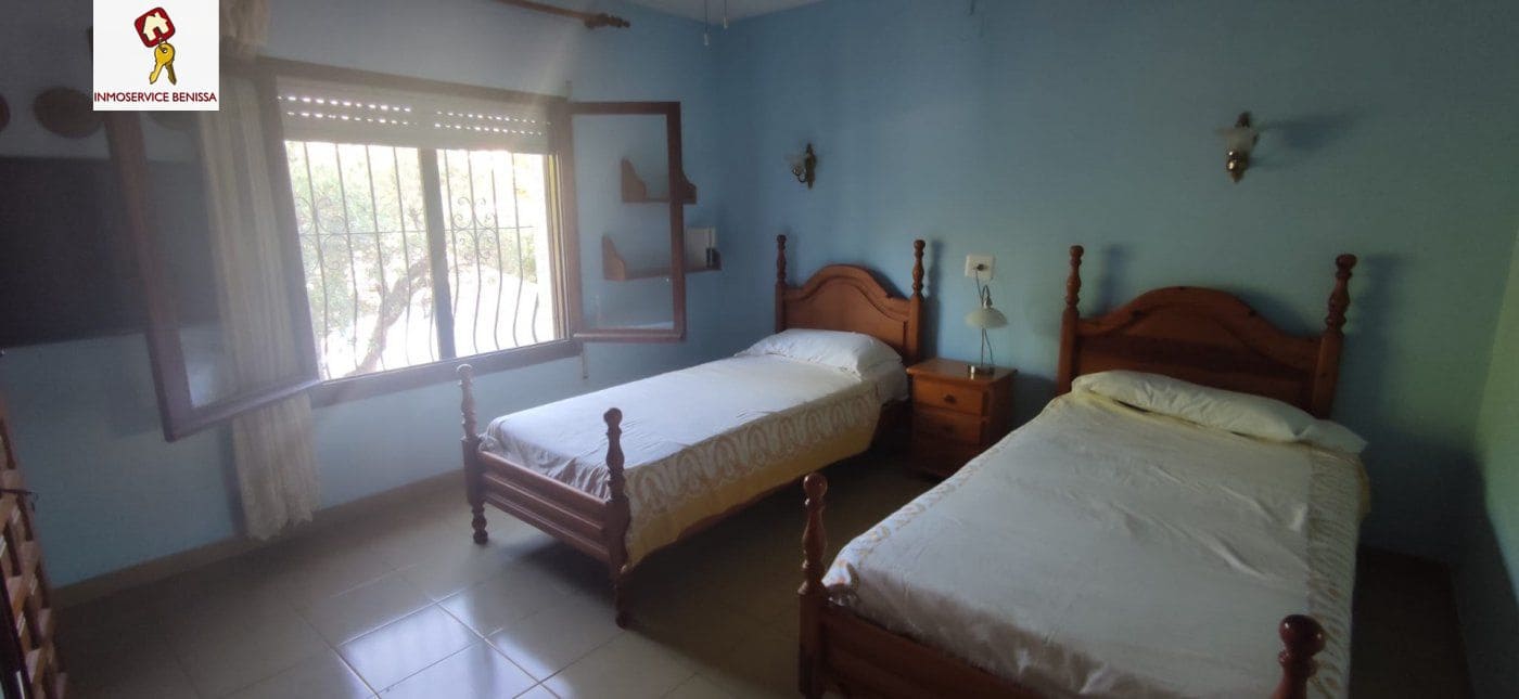 Villa for sale in Benissa with pool garage - € 610,000 (Ref: 7158950)