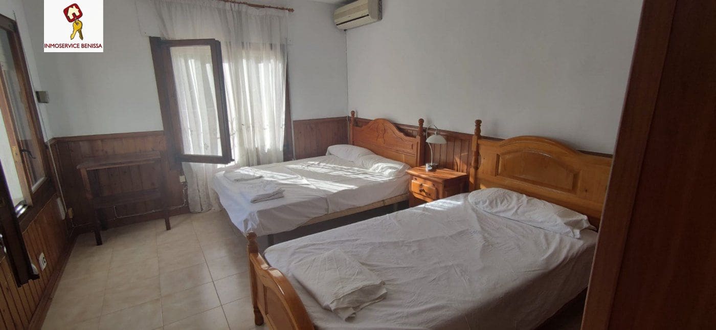 Villa for sale in Benissa with pool garage - € 610,000 (Ref: 7158950)