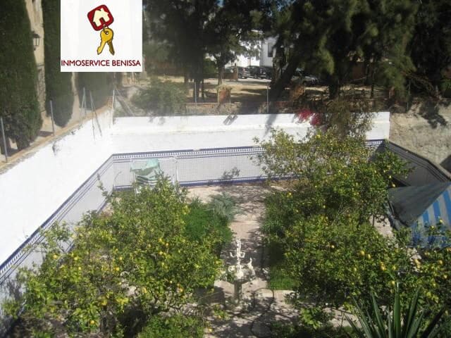 8 soveværelse Byhus til salg i Benissa - € 300.000 (Ref: 7784724)