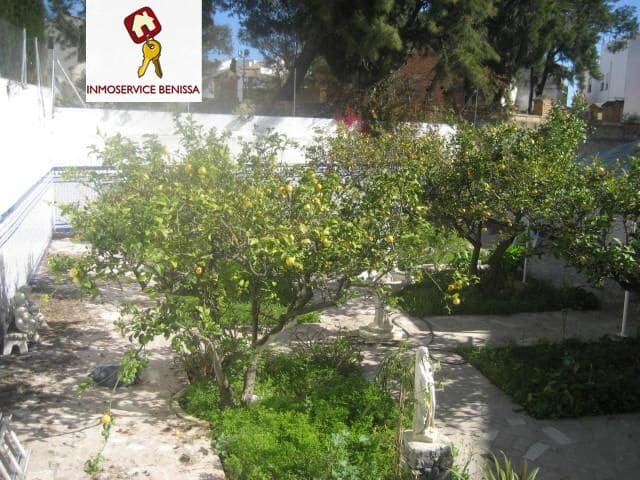 8 soveværelse Byhus til salg i Benissa - € 300.000 (Ref: 7784724)