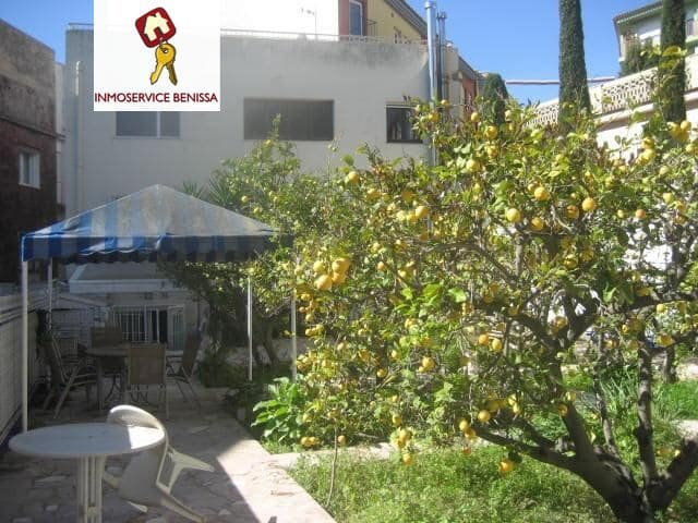 8 soveværelse Byhus til salg i Benissa - € 300.000 (Ref: 7784724)