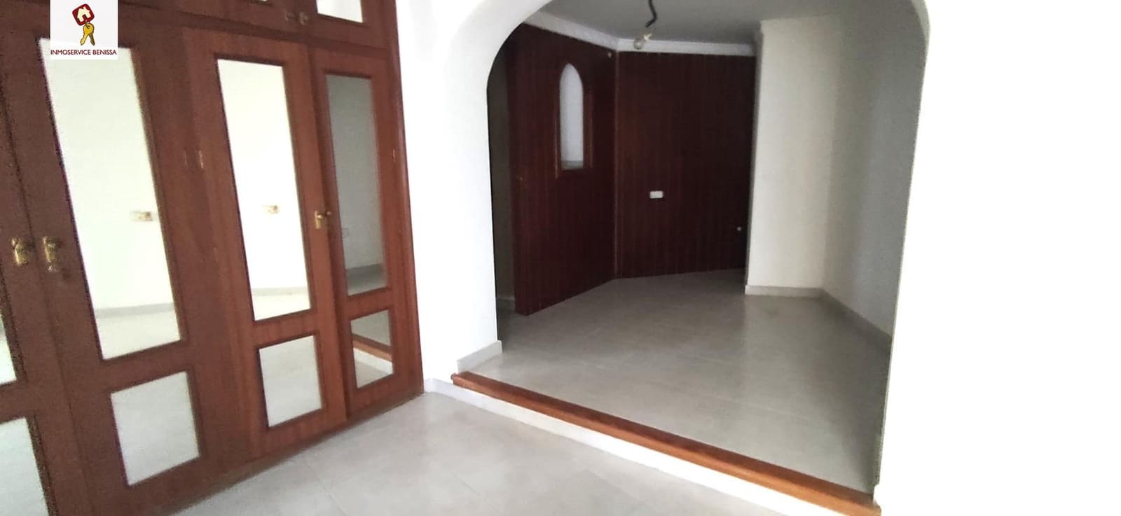 8 soveværelse Byhus til salg i Benissa - € 300.000 (Ref: 7784724)