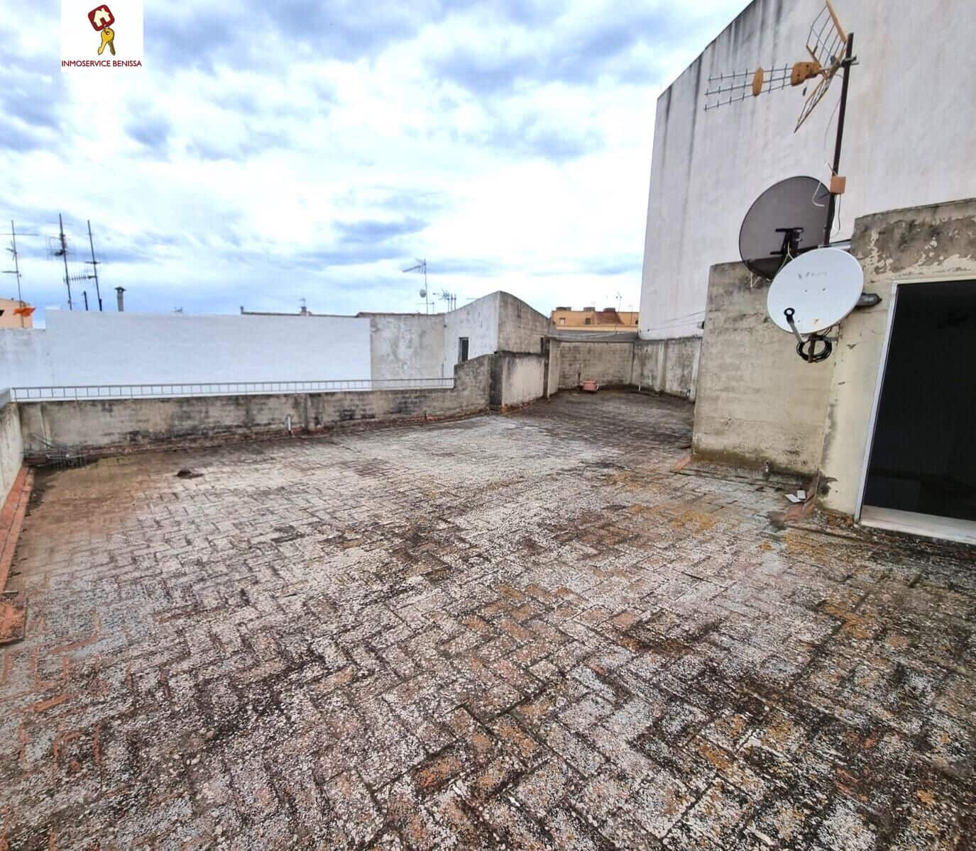 8 soveværelse Byhus til salg i Benissa - € 300.000 (Ref: 7784724)