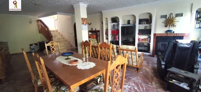 8 soveværelse Byhus til salg i Benissa - € 300.000 (Ref: 7784724)