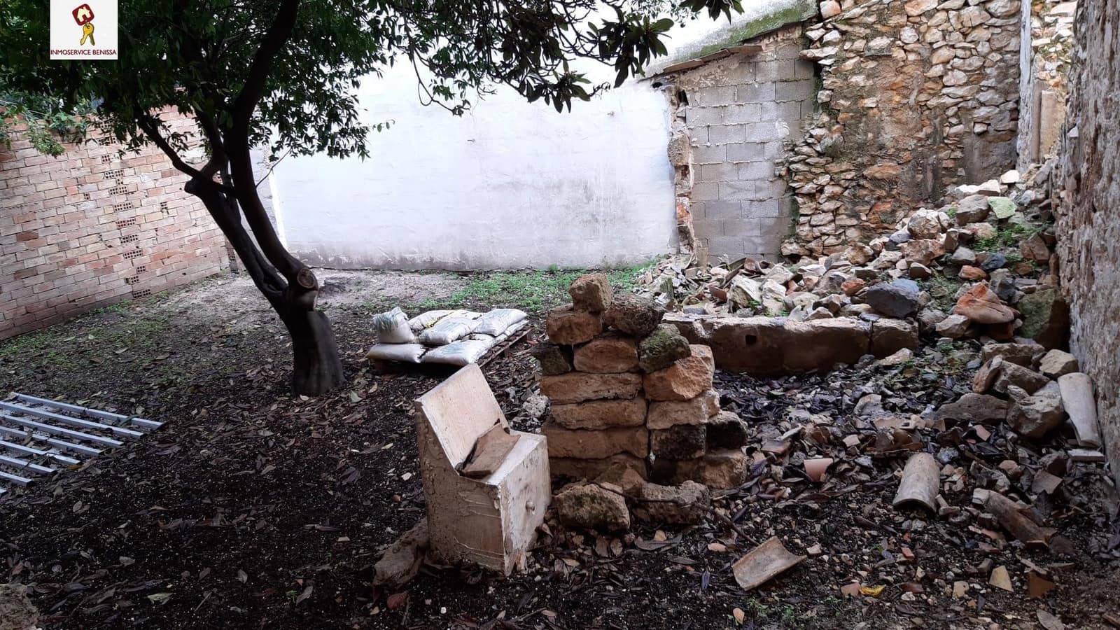 4 soveværelse Byhus til salg i Benissa - € 199.000 (Ref: 8199491)