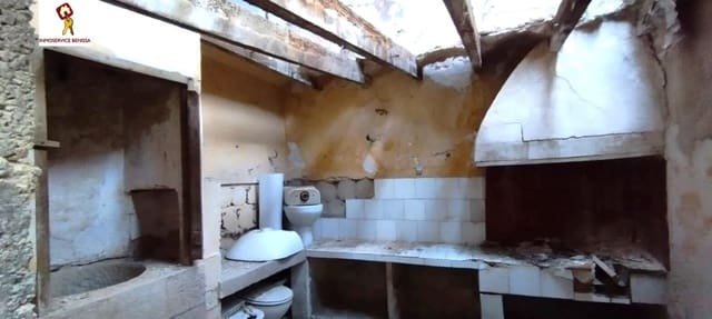 4 bedroom Townhouse for sale in Benissa - € 185,000 (Ref: 8199491)