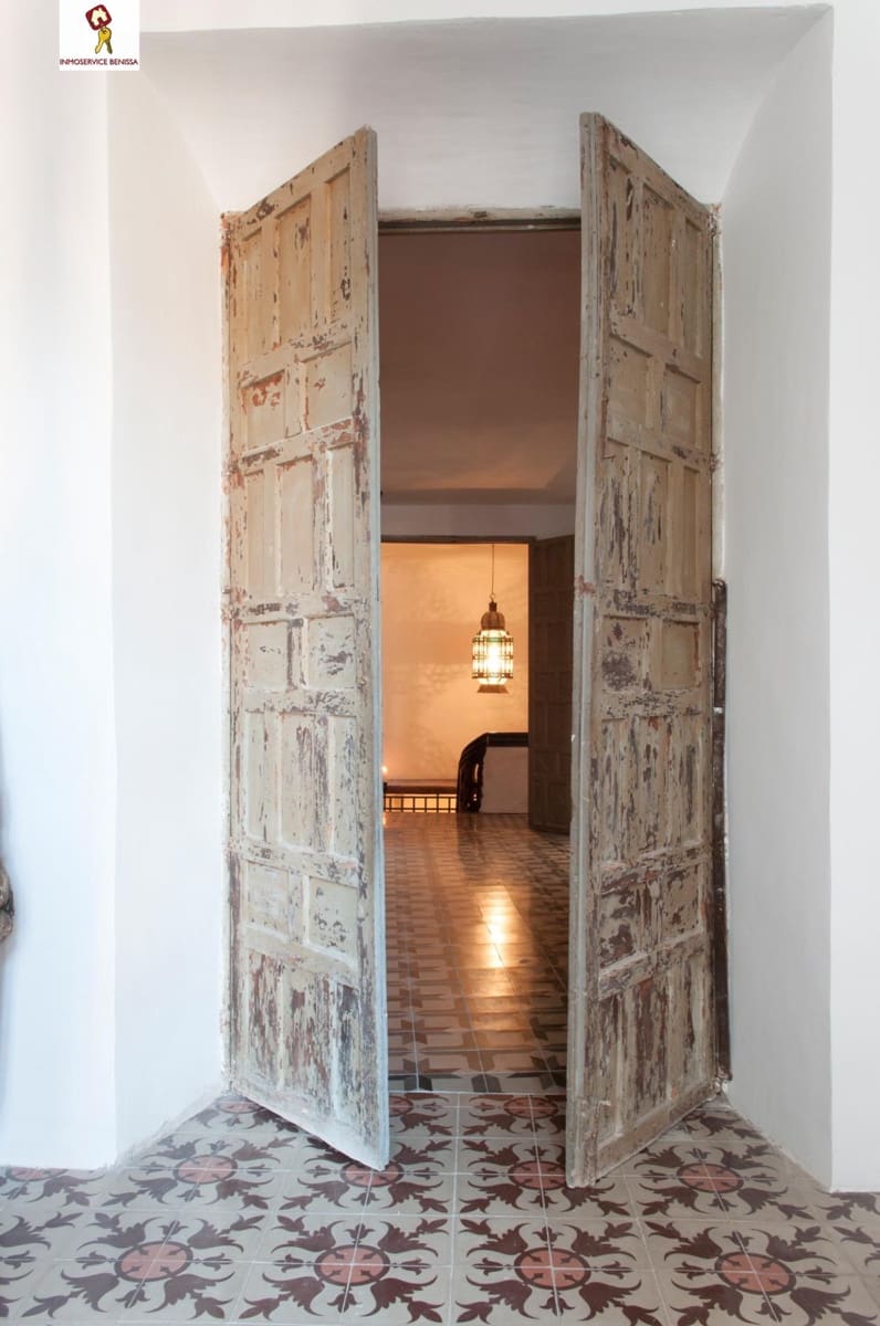 6 soveværelse Byhus til salg i Benissa - € 750.000 (Ref: 8619991)