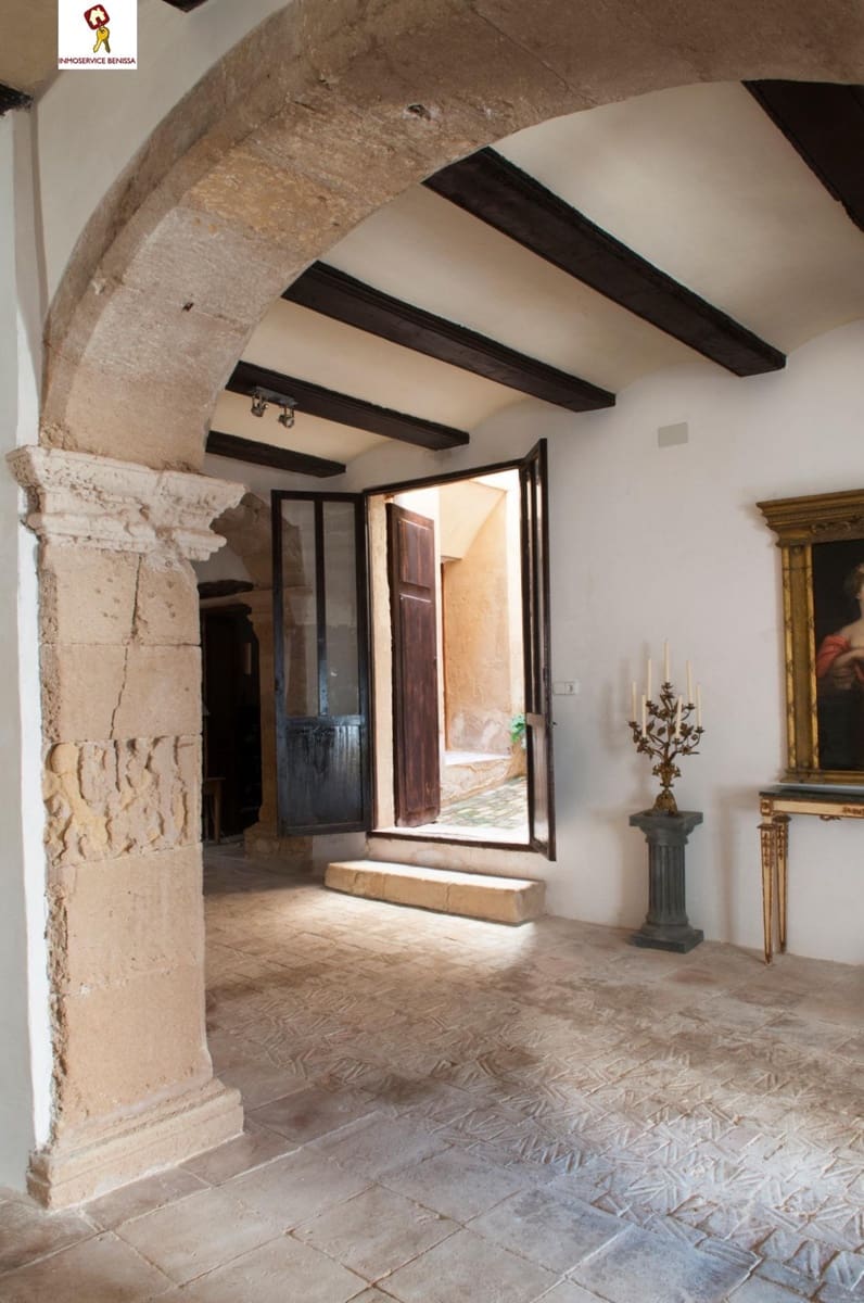 6 soveværelse Byhus til salg i Benissa - € 750.000 (Ref: 8619991)