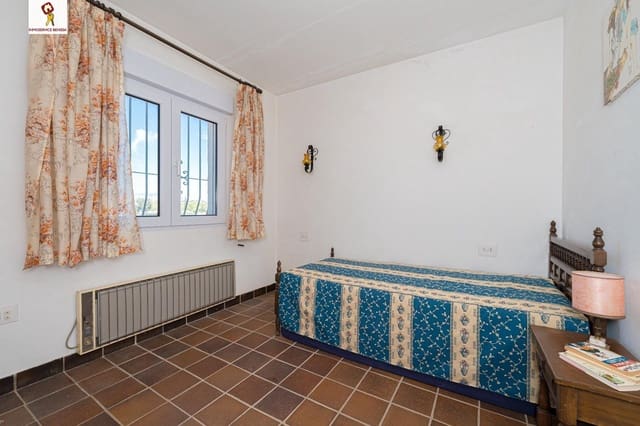 3 bedroom Villa for sale in Moraira, Teulada-Moraira with pool - € 679,000 (Ref: 8825072)