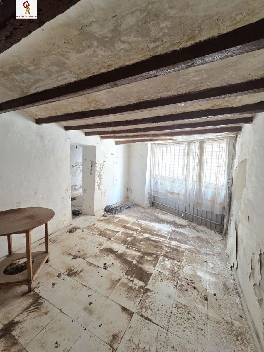 3 soveværelse Byhus til salg i Benissa - € 140.000 (Ref: 9217335)