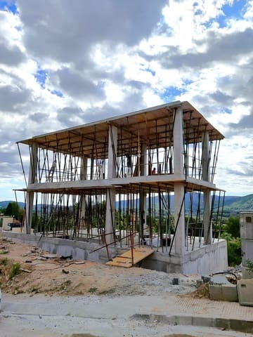 Villa til salg i Alcalalí / Alcanalí med garage - € 630.000 (Ref: 9310888)