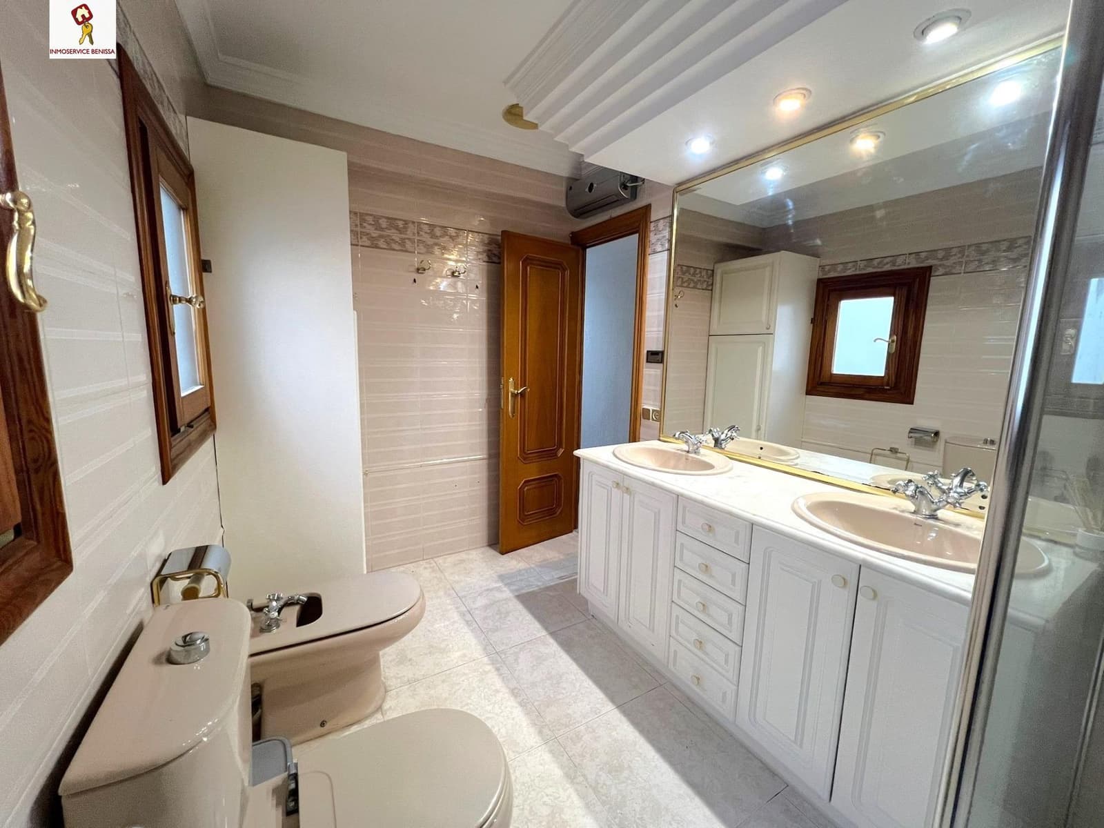 4 bedroom Apartment for rent in Benissa - € 1,100 (Ref: 9419753)