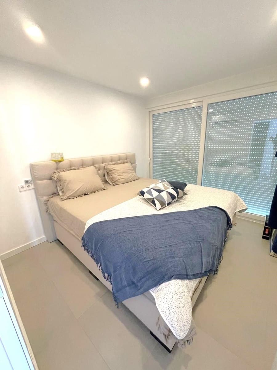 3 bedroom Apartment for rent in Moraira with garage - € 1,600 (Ref: 9550201)