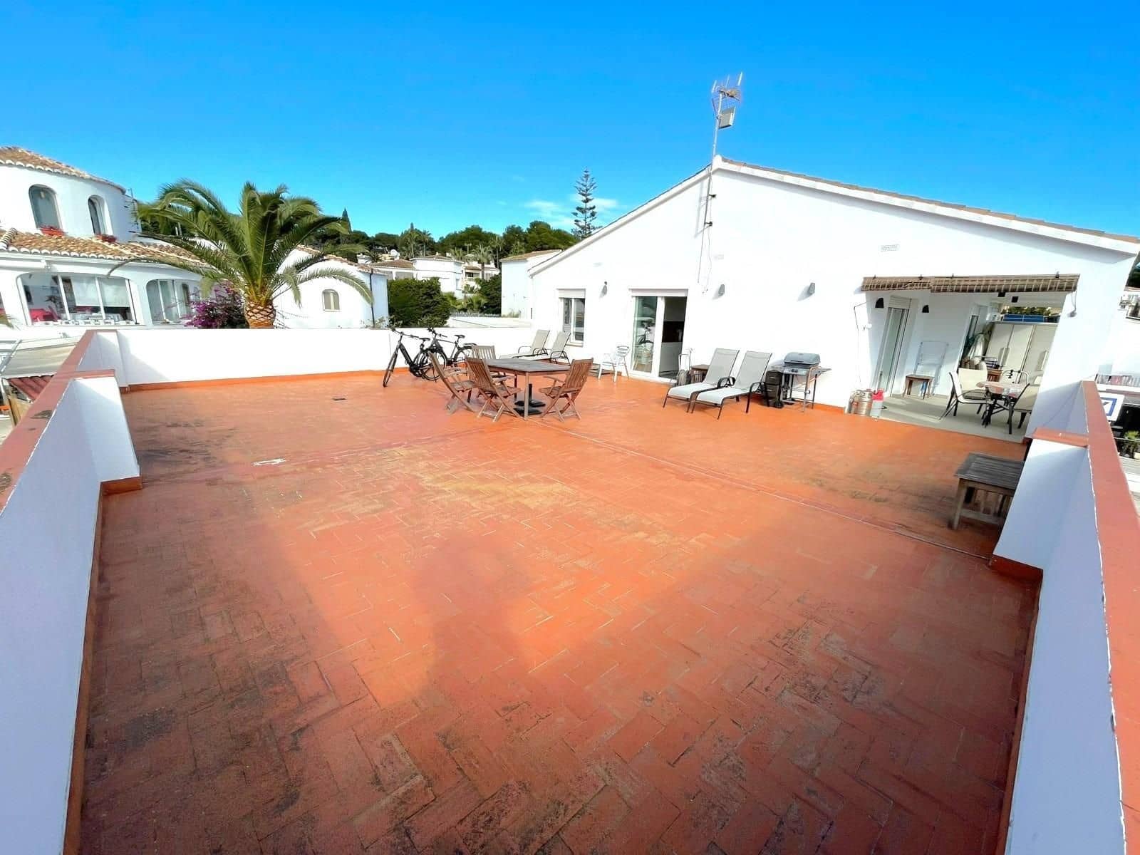 3 bedroom Apartment for rent in Moraira with garage - € 1,600 (Ref: 9550201)