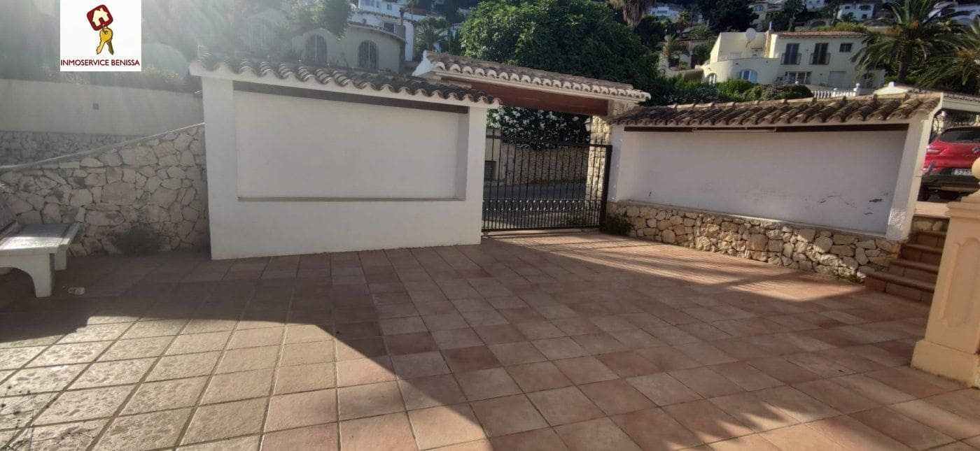 5 soveværelse Villa til salg i Benissa med swimmingpool garage - € 610.000 (Ref: 9550203)