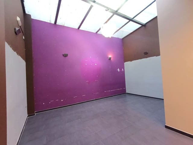 Erhverv til salg i Benissa - € 250.000 (Ref: 9550739)