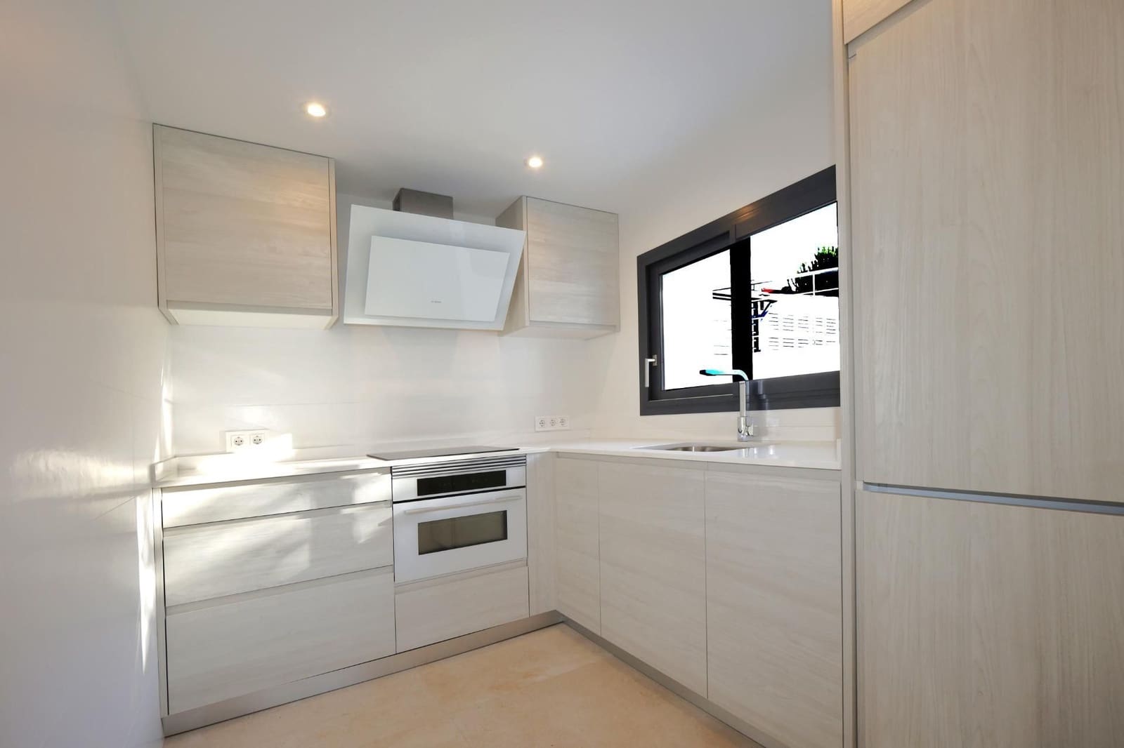 4 makuuhuone Huvila myytävänä paikassa Calpe / Calp mukana uima-altaan 
autotalli - 840 000 € (Ref: 9550745)