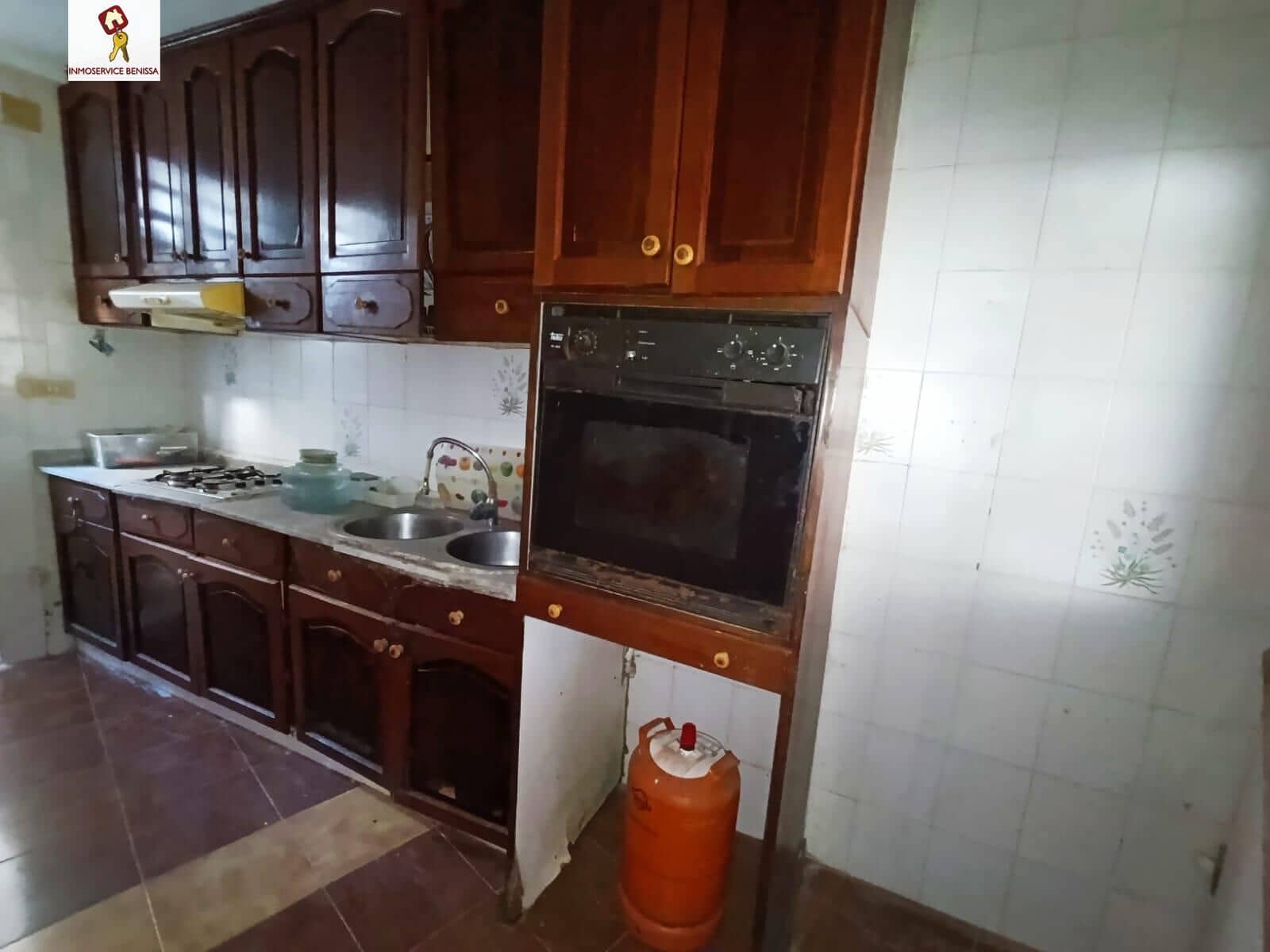2 bedroom Townhouse for sale in Denia with garage - € 190,000 (Ref: 9550748)