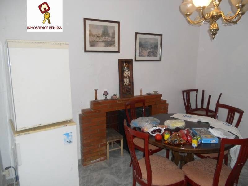 Casa de 4 habitaciones en Benissa en venta con garaje - 110.000 € (Ref: 9550763)