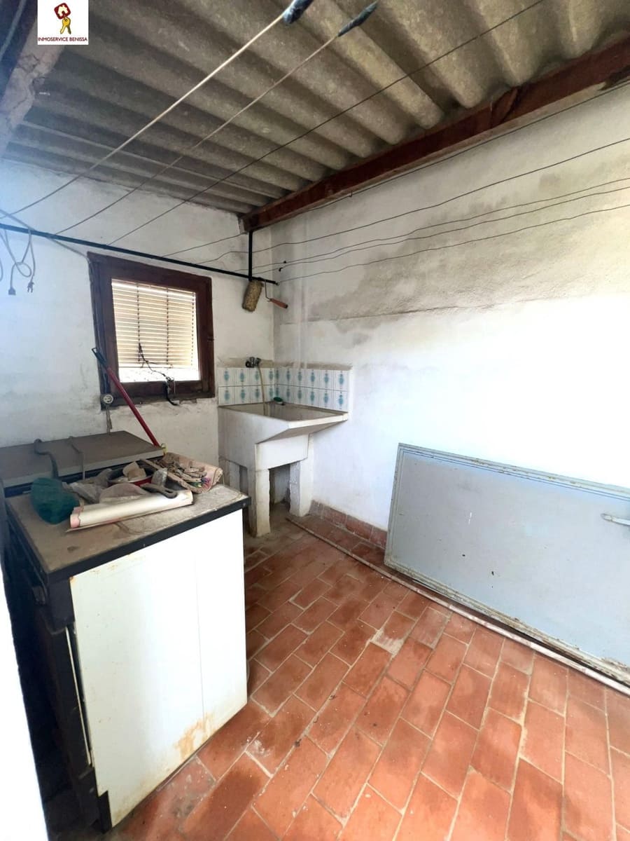 5 soverom Hus til salgs i Benissa med garasje - € 255 000 (Ref: 9550767)