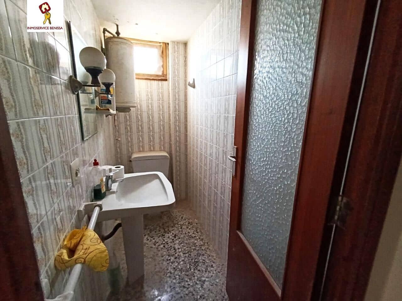 7 soveværelse Byhus til salg i Benissa med garage - € 360.000 (Ref: 9550776)