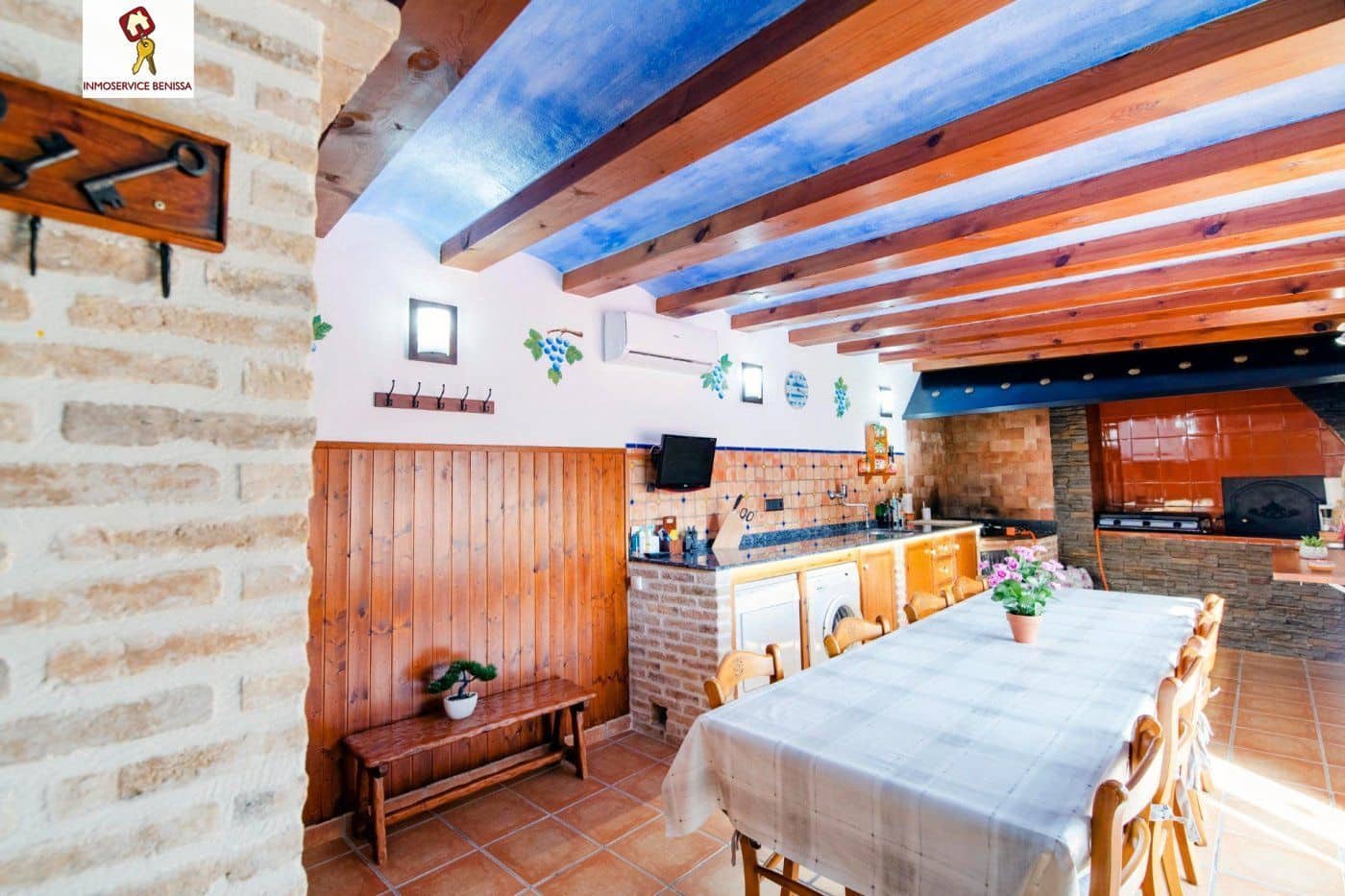 Chalet de 3 habitaciones en Benissa en alquiler con piscina garaje - 2.200 € (Ref: 9550792)