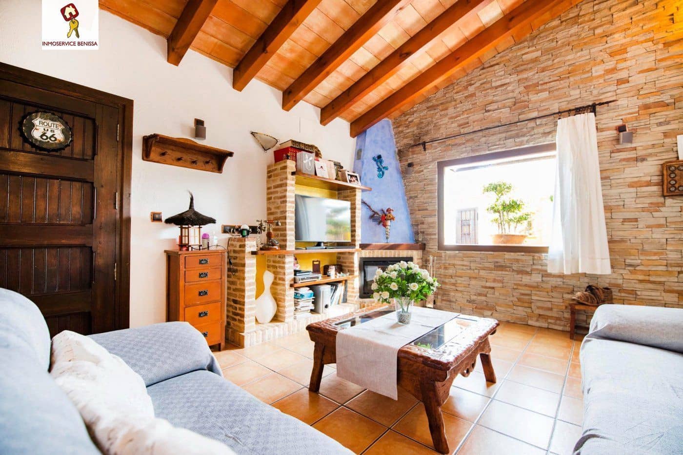 Chalet de 3 habitaciones en Benissa en alquiler con piscina garaje - 2.200 € (Ref: 9550792)