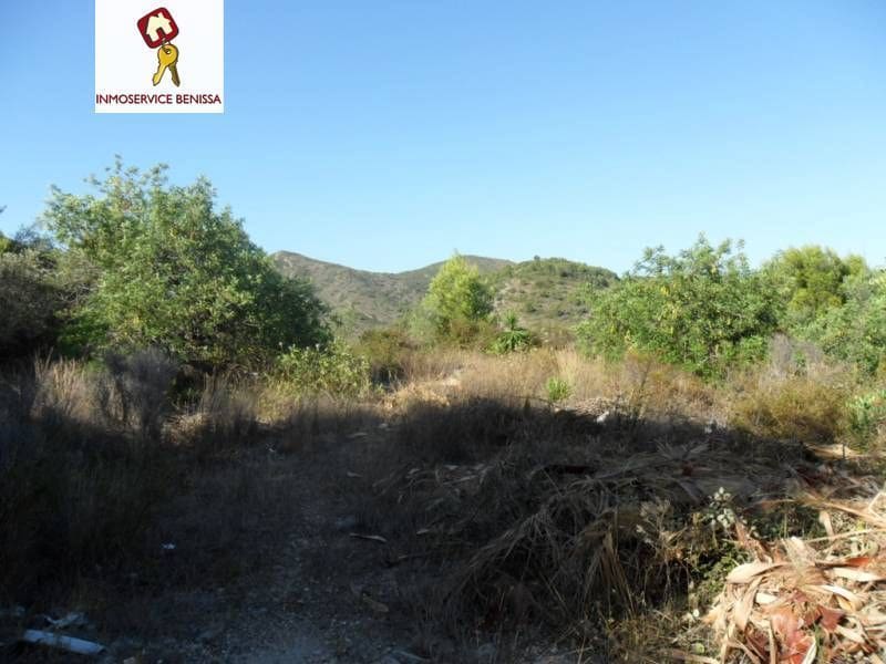 Mark till salu i Senija - 135 000 € (Ref: 9550796)