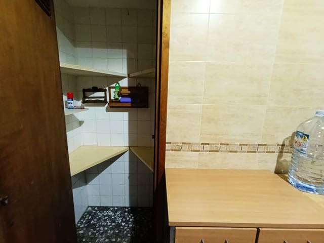 3 makuuhuone Huoneisto vuokrattavana paikassa Llíber - 700 € (Ref: 9585384)