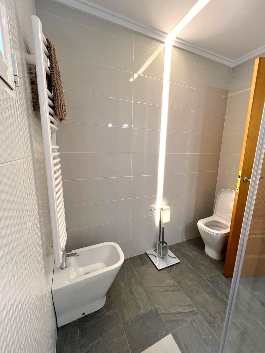 Appartement de 3 chambres à louer à Benissa - 900 € (Ref: 9594629)