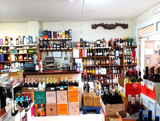 Commercial for sale in Moraira, Teulada-Moraira with garage - € 220,000 (Ref: 9625314)