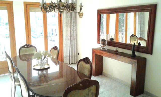 4 quarto Apartamento para arrendar em Benissa com garagem - 900 € (Ref: 9676774)