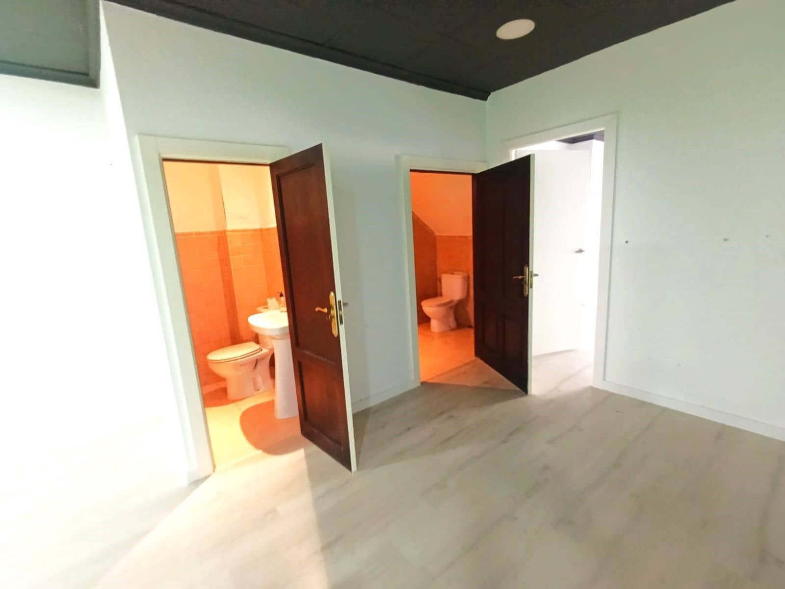 Commercieel te huur in Benissa met garage - € 600 (Ref: 9679464)