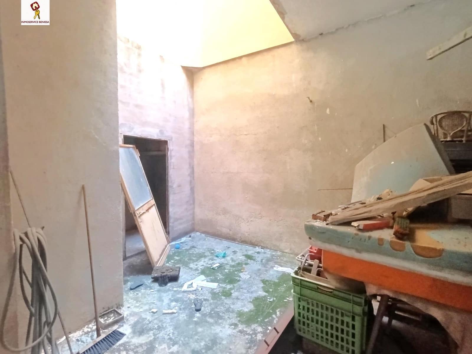 Garage te huur in Benissa - € 500 (Ref: 9737925)