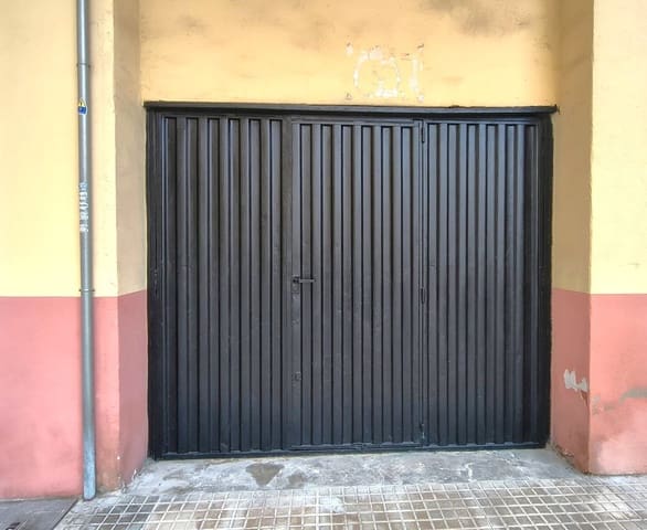 Garage for rent in Benissa - € 550 (Ref: 9737925)