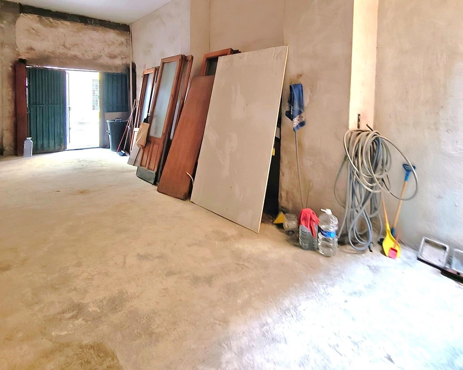 Garage te huur in Benissa - € 550 (Ref: 9737925)