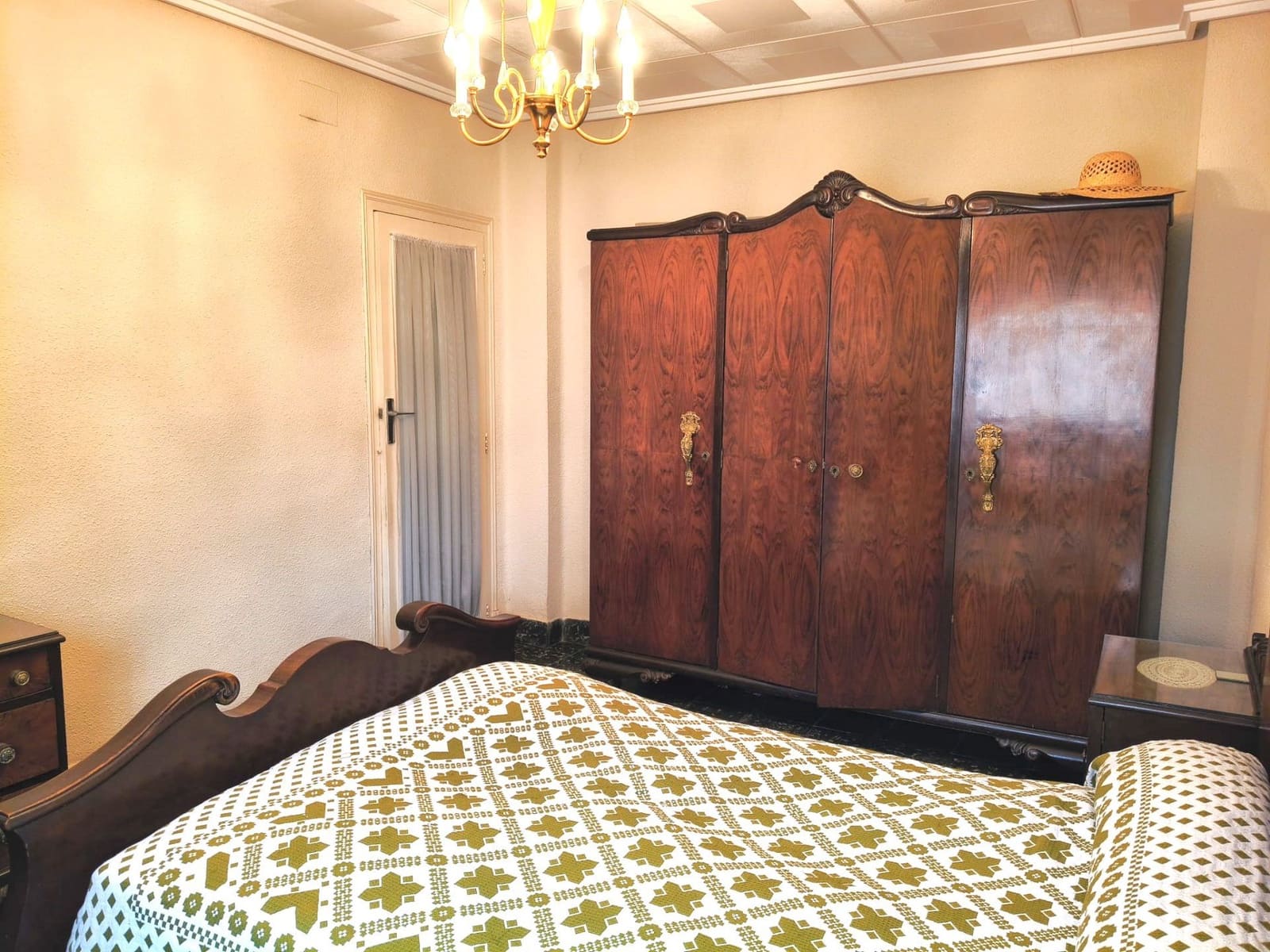 4 bedroom Apartment for sale in Valencia city - € 398,000 (Ref: 9755316)