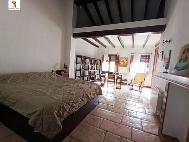 3 quarto Casa em Banda para arrendar em Senija com garagem - 1 100 € (Ref: 9782985)