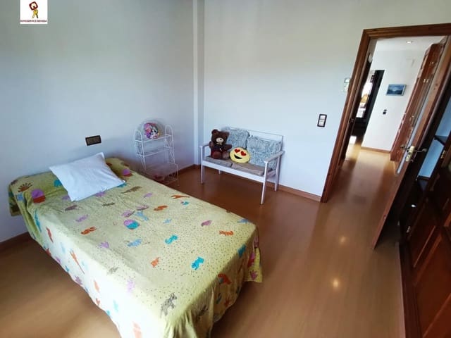 3 quarto Casa em Banda para arrendar em Senija com garagem - 1 100 € (Ref: 9782985)