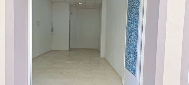 Kaupallinen vuokrattavana paikassa Benissa - 350 € (Ref: 9880555)