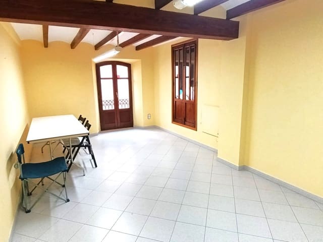Commercieel te huur in Benissa - € 700 (Ref: 9895745)