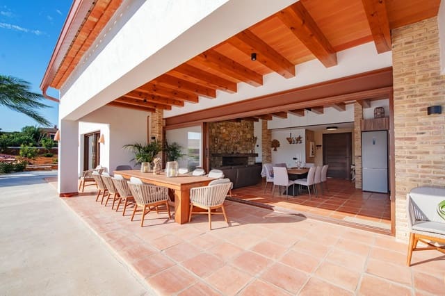3 quarto Moradia para arrendar em Llíber com piscina - 25 000 € (Ref: 9906792)