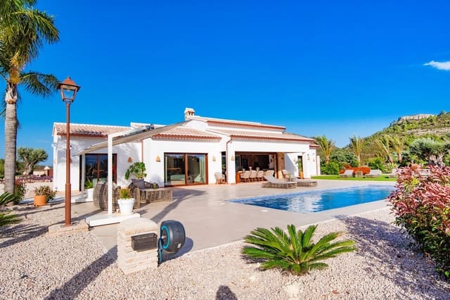 3 quarto Moradia para arrendar em Llíber com piscina - 25 000 € (Ref: 9906792)