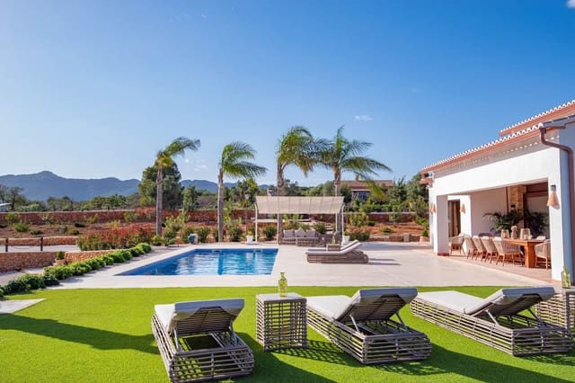 3 quarto Moradia para arrendar em Llíber com piscina - 25 000 € (Ref: 9906792)