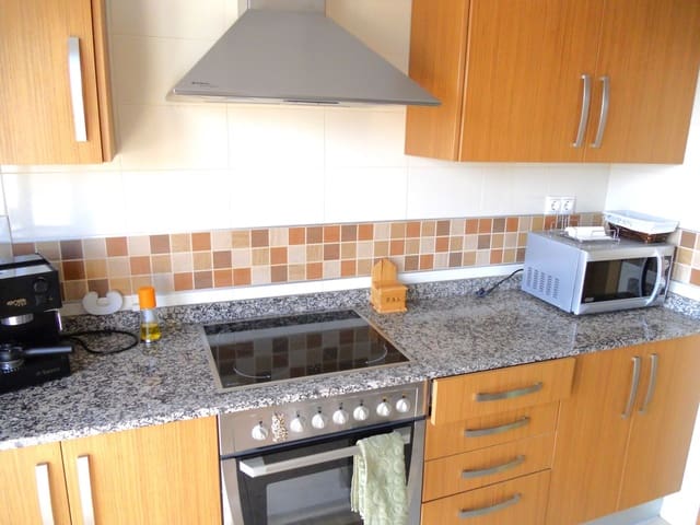 3 Zimmer Wohnung zu vermieten in Benissa mit Garage - 750 € (Ref: 9949125)