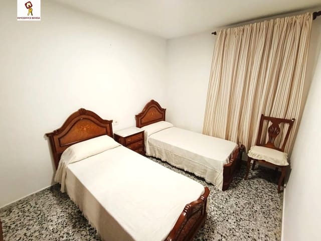 4 soverom Leilighet til leie i Benissa med garasje - € 650 (Ref: 9972832)