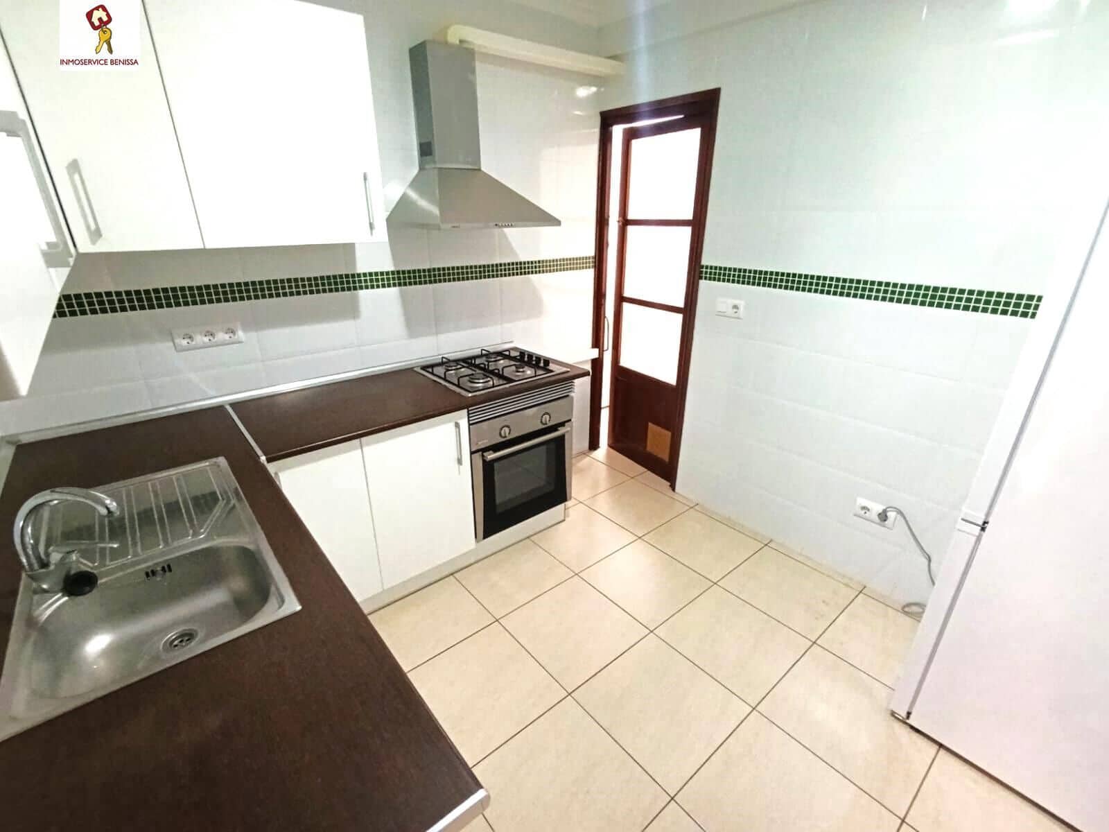 4 quarto Apartamento para arrendar em Benissa com garagem - 650 € (Ref: 9972832)