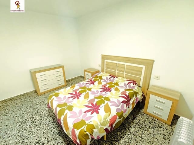 4 soverom Leilighet til leie i Benissa med garasje - € 650 (Ref: 9972832)