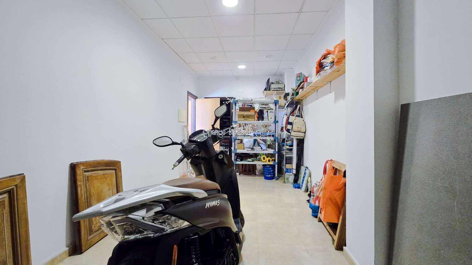 Office for sale in Villalonga with garage - € 129,950 (Ref: 10010233)