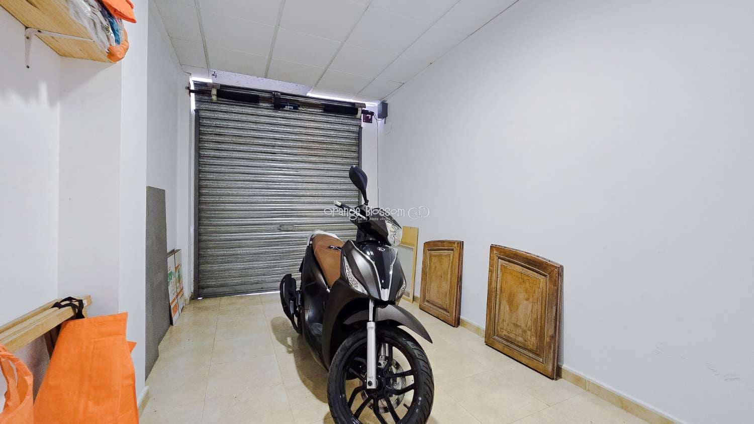 Office for sale in Villalonga with garage - € 129,950 (Ref: 10010233)